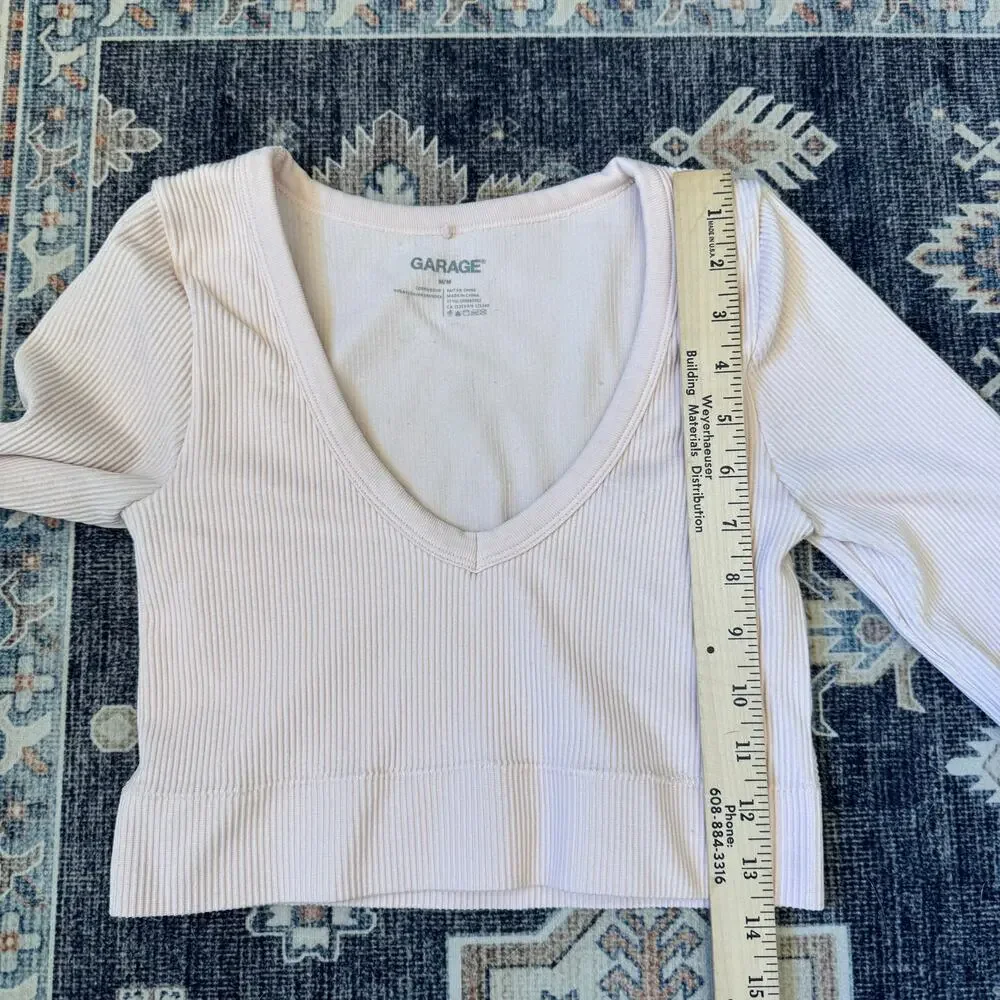 Garage Sonia Seamless Long Sleeve Cropped Top Chalk Pink Women’s Size Medium